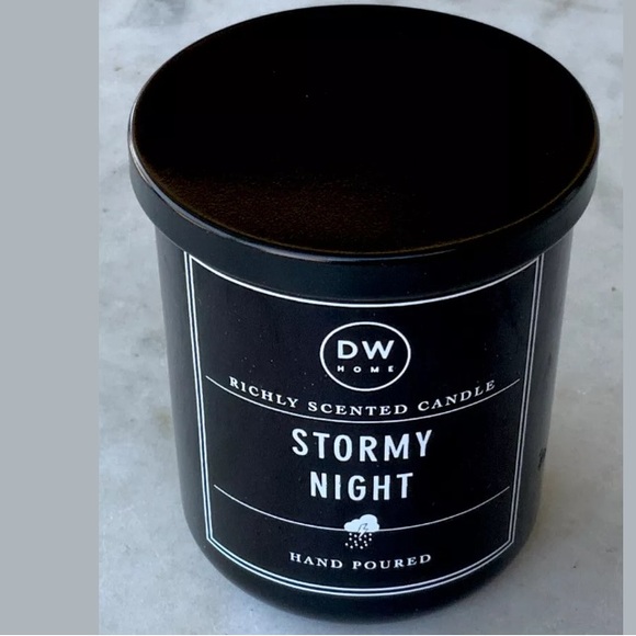 DW HOME CANDLE STORMY NIGHT RICHLY SCENTED NEW - Picture 2 of 3